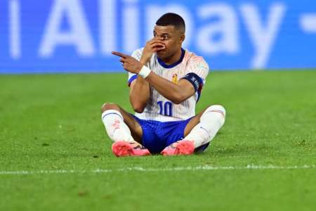 Euro 2024 : Kylian Mbappé, le visage en sang… on sait enfin ce qu’il se passe avec son nez