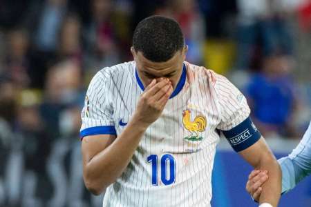 Kylian Mbappé, le nez fracturé : à peine sorti de l’hôpital, il lance un appel