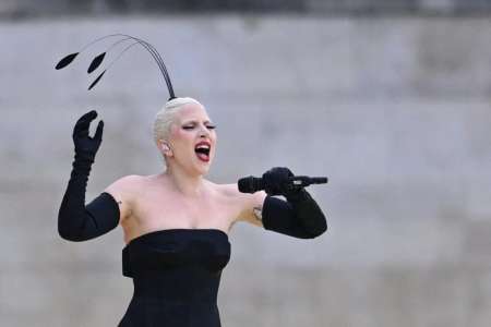 « Nul », « elle fait tache », « gênant » : Lady Gaga, sa performance pour l’ouverture des JO ne fait pas l’unanimité