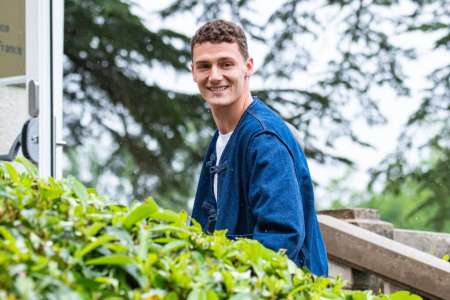 Benjamin Pavard bientôt marié : cette ancienne Miss a dit « oui » au célèbre joueur de l’Équipe de France