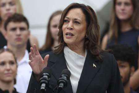 « Ma mère a failli se suicider… » : Kamala Harris accusée du pire par la petite-fille d’une célèbre chanteuse américaine