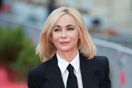 Emmanuelle Béart inquiète pour son fils adoptif à cause de la montée du RN : 