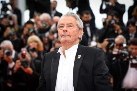 Les premières réactions et hommages des célébrités à Alain Delon