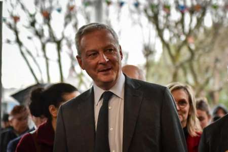 « Je vous aime, mais je pars » Bruno Le Maire reprend Michel Sardou pour faire ses adieux à Bercy 