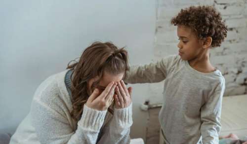 Quand la vie de maman ne se passe pas comme prévu : Le regret maternel, une réalité méconnue