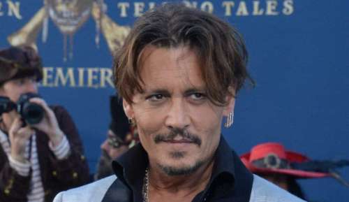 Johnny Depp plus touchant que jamais : il renfile son costume de Jack Sparrow pour les enfants malades