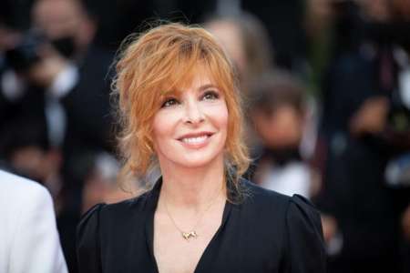 Mylène Farmer brise le silence : interrogée sur un éventuel retour, la chanteuse passe aux aveux