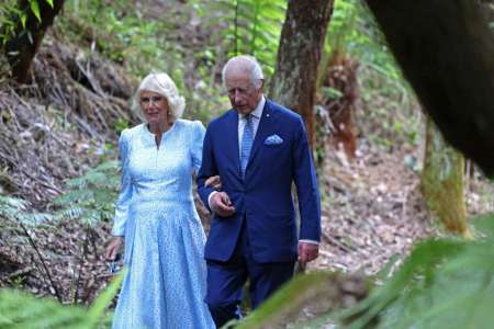 Charles III sous le choc : une femme lui hurle dessus lors de son voyage en Australie