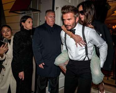 Victoria et David Beckham : cent mille euros de shopping vêtements par semaine ? La rumeur qu’il a fallu faire taire