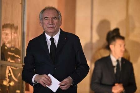 François Bayrou nommé premier ministre : une vidéo gênante avec Karine Le Marchand refait surface