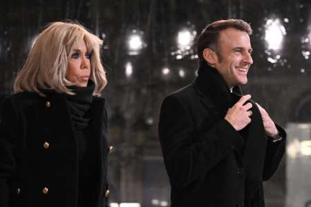 Emmanuel et Brigitte Macron en plein câlin : cette série de photo qui fait le buzz