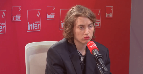  «Adèle Haenel brise le silence : révélations choc sur l’enfant disparue qu’elle fut»