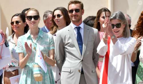 PHOTOS Beatrice Borromeo et Pierre Casiraghi, l'atout ultra chic de Monaco : les amoureux de sortie pour une journée de fête