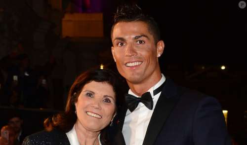 Cristiano Ronaldo : Sa mère Maria Dolores, véritable femme d'affaires, profite de la notoriété de son fils pour son juteux business