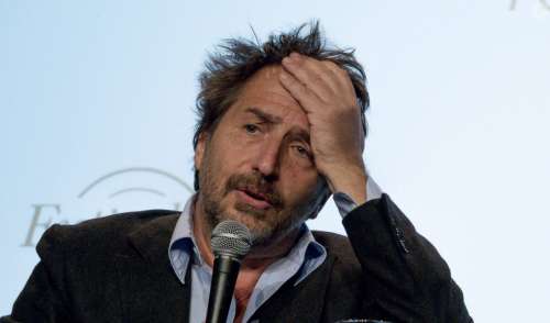 Edouard Baer : Bisous déplacés, gestes inappropriés... 6 femmes témoignent contre l'acteur