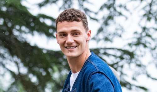 Benjamin Pavard fiancé à une Miss et ex-candidate d'une émission d'aventure, leur relation gardée secrète depuis des lustres