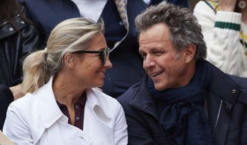 Roland-Garros : Anne-Sophie Lapix multiplie les fous rires et grimaces avec son mari Arthur Sadoun, un célèbre humoriste bientôt papa