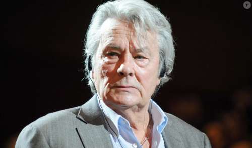 Alain Delon et ses nombreux chiens 