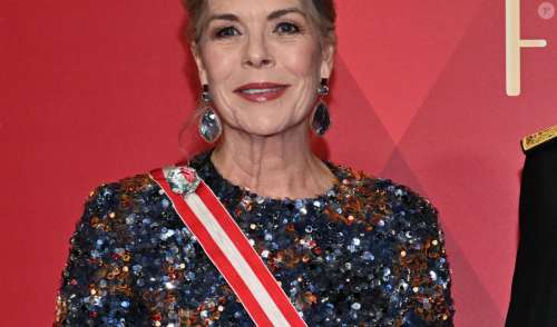 Bal de la Rose 2024 : Quel thème choisi par Caroline de Monaco ? La princesse de Hanovre a laissé 