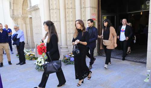 Ultime voyage de Didier Roustan : Sa fille Charlotte ébranlée, soutenue par un clan recomposé et soudé