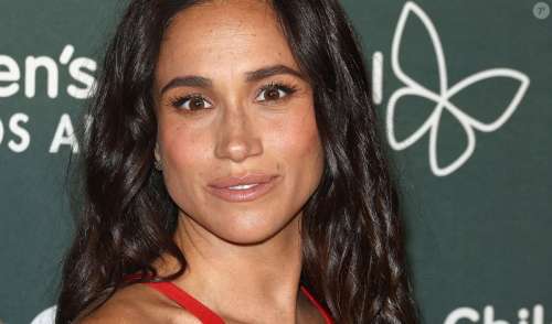 Meghan Markle sans le prince Harry ! Apparition imprévue, dans une robe qui a beaucoup fait jaser par le passé