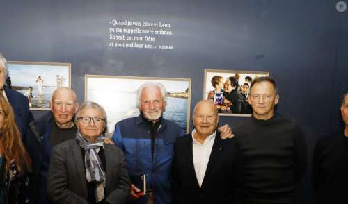 Yann Arthus-Bertrand admire aux côtés de Marc Ladreit de Lacharrière une oeuvre puissante et rare