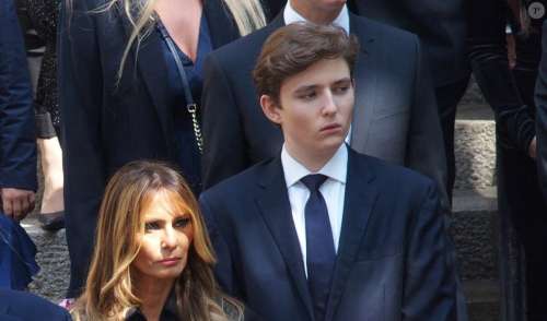 Donald Trump : Que devient son géant fils Baron (18 ans) ? Sa mère Melania très présente pour lui