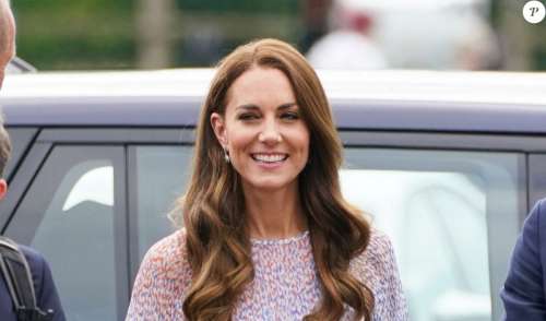 Kate Middleton : Fous rires après un foot sur des talons, la duchesse tout-terrain impressionne !