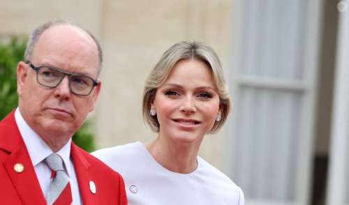 Charlene et Albert de Monaco hors du Rocher sur une magnifique île de la baie cannoise : les voilà parrain et marraine !