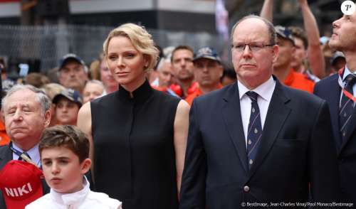 Charlène et Albert de Monaco bientôt divorcés ? Le couple, agacé, tape du poing sur la table