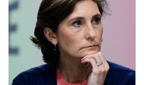 Amélie Oudéa-Castéra 