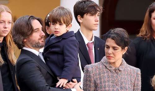 Charlotte Casiraghi et Dimitri Rassam : Leur fils Balthazar (6 ans) à la plage pour les fêtes, bonheur avec sa grande soeur