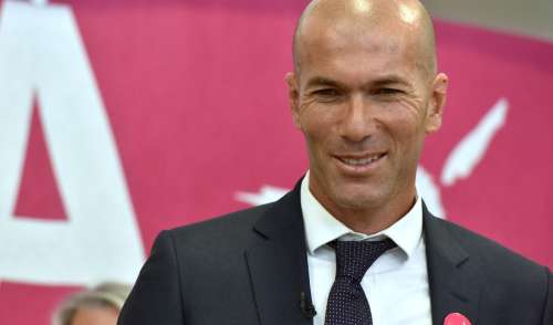 Zizou à la tête d'une grande famille : Les jumelles Giulia et Kaia Zidane font le bonheur de leur clan