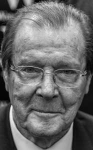 Roger Moore avait écrit un dernier livre avant sa mort