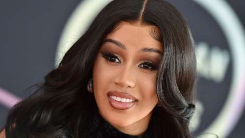 Cardi B remporte son procès pour couverture de mixtape de 5 millions de dollars