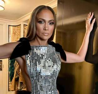 Jennifer Lopez éblouit tout le monde dans sa “robe de la vengeance” sur le tapis rouge après son divorce avec Ben Affleck