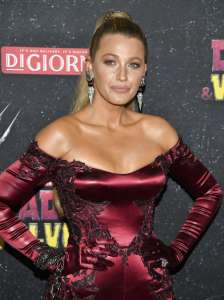 Les derniers choix vestimentaires de Blake Lively ne font pas l’unanimité auprès des fans — voici pourquoi