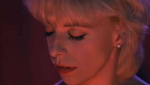 La chanteuse de Twin Peaks, Julee Cruise, est décédée |  Nouvelles