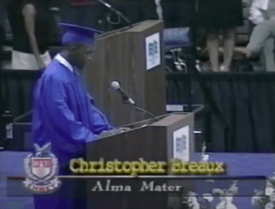 Regardez Frank Ocean chanter à son diplôme d’études secondaires |  Nouvelles