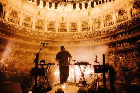 Regardez la performance historique de Bonobo au Royal Albert Hall |  Nouvelles