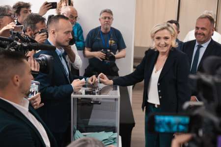 Législatives : Marine Le Pen a voté à Henin-Beaumont