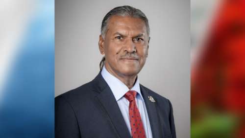 Outre-mer : le candidat Reconquête en Réunion prône la priorité régionale 