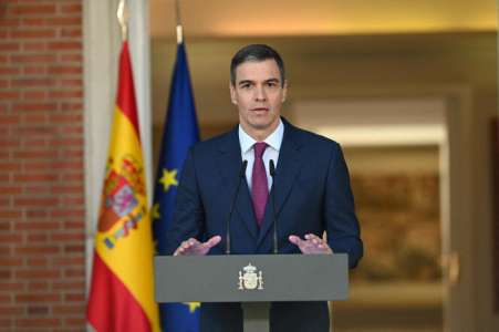 Le Premier ministre Espagnol Pedro Sanchez salue les désistements en France pour faire barrage à l’extrême droite