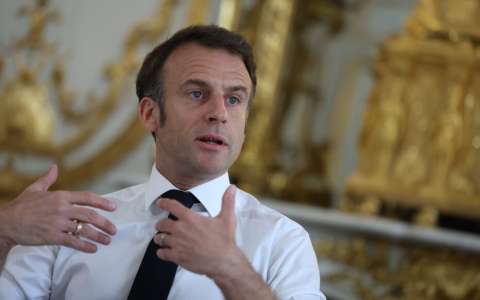 Emmanuel Macron se concentre sur l’Europe et amorce une période de silence politique