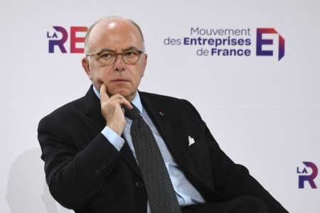 Bernard Cazeneuve : stratégie d’un ancien Premier ministre en embuscade