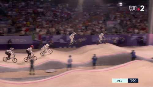 JO PARIS 2024 – Incroyable et monumental triplé des Français au BMX, qui décrochent l’or, l’argent et le bronze!