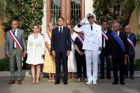 Emmanuel Macron appelle à l’unité lors des commémorations des 80 ans de la libération de Bormes-les-Mimosas