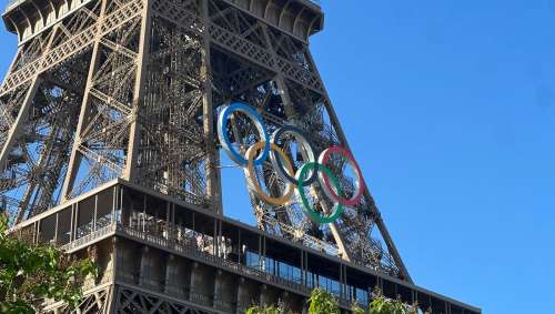 L’Académie des Beaux-arts rejette le maintien des anneaux olympiques sur la Tour Eiffel