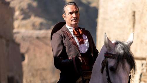 Jean Dujardin en Zorro : « Le masque est un moyen de faire ce métier sans qu’on me voie totalement »