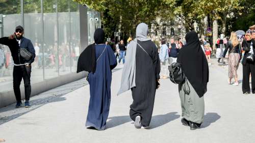 Le Conseil d’État confirme l’interdiction du port de l’abaya à l’école